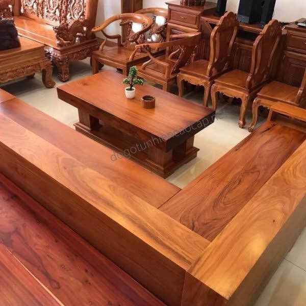 Sofa gỗ tự nhiên nguyên tấm đã có vân gỗ trang trí nên thiết kế của chúng thường rất đơn giản