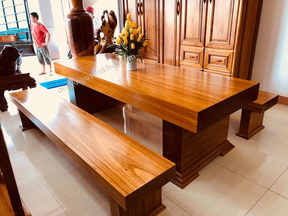 Kích thước của bộ bàn ăn gỗ nguyên khối