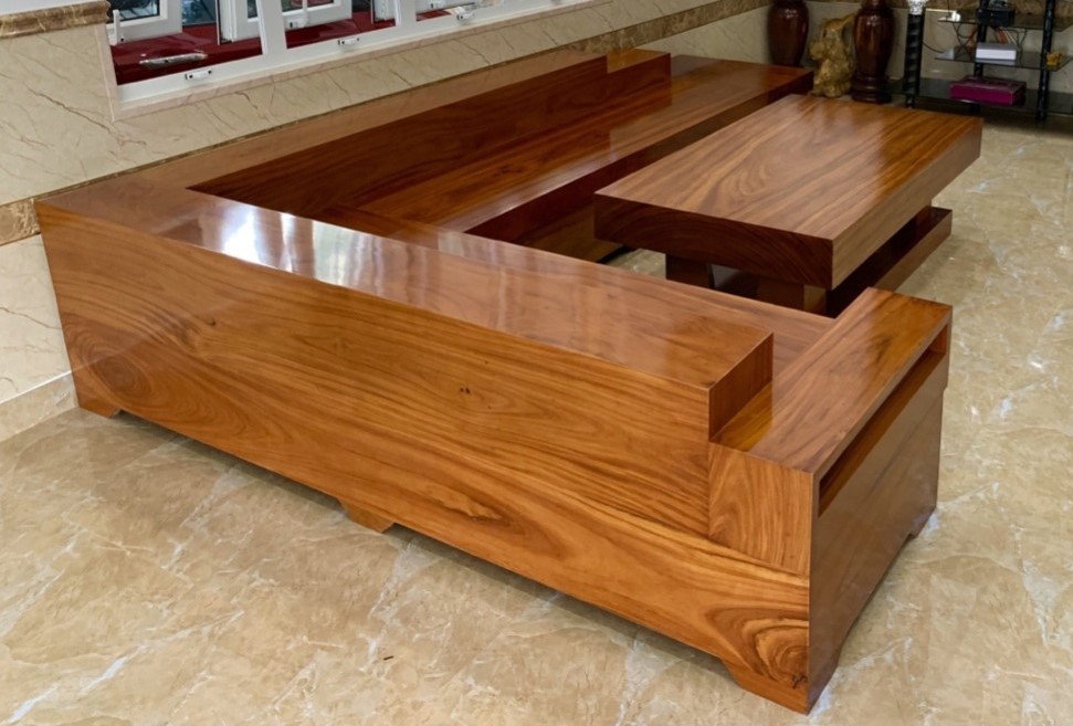 Sofa gỗ nguyên tấm sử dụng cho phòng khách