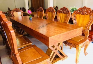 Đa dạng mẫu bàn ghế gỗ nguyên khối tại thị trường nước ta
